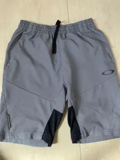 OAKLEY ショートパンツ