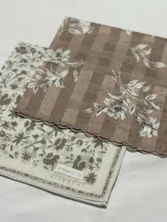 ハンカチ　Givenchy 花柄　新品・未使用