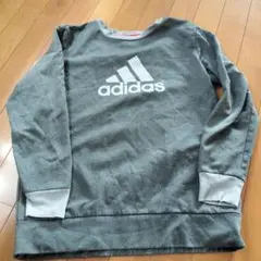 adidas長袖トレーナー