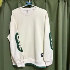 11/25削除 個性派 オフホワイトにグリーン トップス