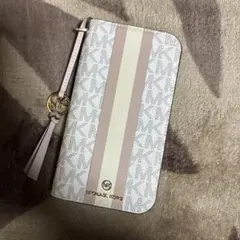 MICHAEL KORS 手帳型ケース・iPhone15Pro