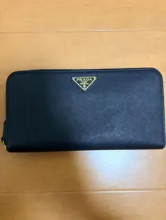 PRADA サフィアーノレザー 長財布 黒