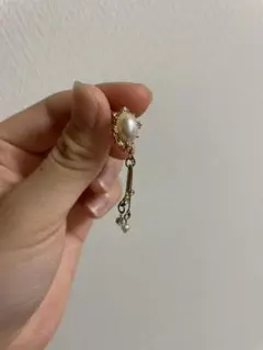 パール装飾のゴールドイヤリング 2個セット