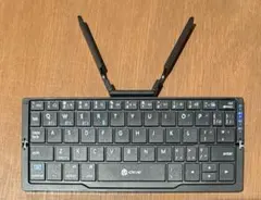 iClever IC-BK11 ワイヤレス折りたたみ式キーボード（3台接続）