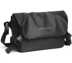 メッセンジャーバッグ メンズ 防水 カメラバッグ 大容量 多機能 スリングバッグ