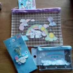 ダイソー　サンリオ シナモンロール ポーチとキーホルダーセット