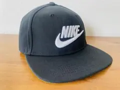 NIKE ナイキ　スナップバック キッズ　キャップ 56センチのサムネイル