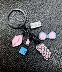 カラフルチャーム付きキーホルダー