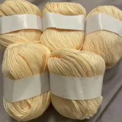 ライトイエロー　シルク　カシミヤ　ウール混　毛糸　5玉セット