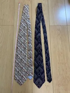 メンズネクタイ 2本セット　シルク　幾何学模様　ネイビーホワイト　古着昭和レトロ