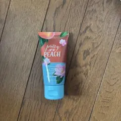 Works Pretty as a Peach ボディクリーム
