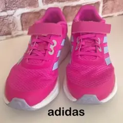 adidas スニーカー ピンク　２３㎝