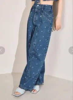 LILY BROWN センターシームワイドデニムパンツ　サイズ00のサムネイル