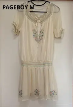 ページボーイ 花柄刺繍ワンピース