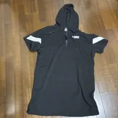 PUMA フード付き ブラックパーカー