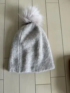 ポンポン付きニット帽 ベージュ イエロー