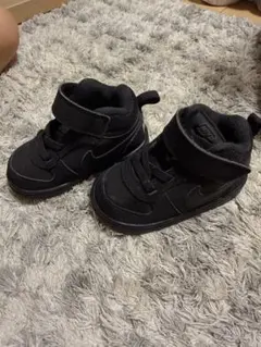 Nike ブラック スニーカー 4C