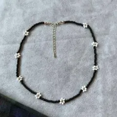 ハンドメイド　ビーズアクセサリー　お花