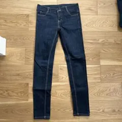 スキニーデニム ハート型ポケット 28