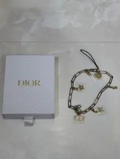 Dior ディオール　ノベルティ　チェーン　星型　スター　チャーム　ストラップ