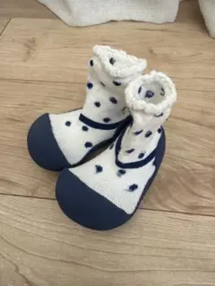 ファーストシューズ 白と紺 水玉模様 11.5cm