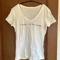 TOMMY HILFIGER ホワイト Vネック 半袖Tシャツ