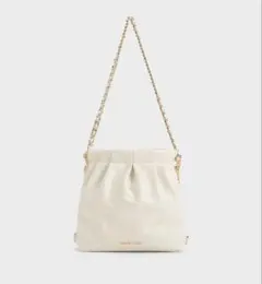 CHARLES & KEITH ホワイトショルダーバッグ