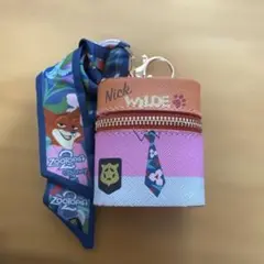 ディズニー　ズートピア　スカーフ付き　チャームポーチ
