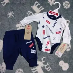 LEVI’S ベビー55cm ツーピースセットのサムネイル