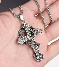 ♥️売れてます♥️ネックレス　シルバー　クロス　十字架　おしゃれ　スカル　龍