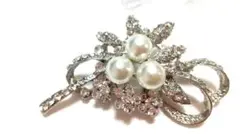 SWAROVSKI Fundamental パール ブローチ スワロフスキー