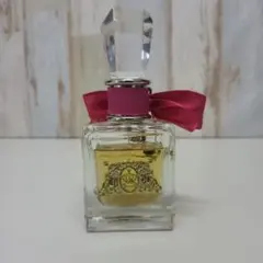Juicy Couture Viva La Juicy 香水のサムネイル