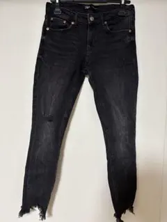 ZARA スキニージーンズ