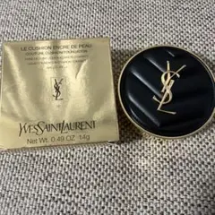 イブサンローラン　ファンデーション　アンクルドポールクッションN 10