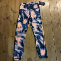 迷彩柄 ヨガパンツ ストレッチ素材　UNDER ARMOUR ティラピス　SM