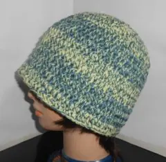 ℳ・一点物・緑／黄・ゆったり目クラッシャーハット・男性女性・ハンドメイド手編