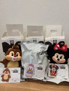 ポップマート　ディズニーぬいぐるみキーホルダー　3点セット　ミッキーファミリー