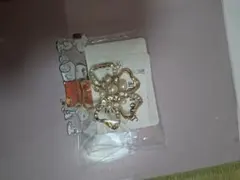 花型ブローチ ゴールド パール付き