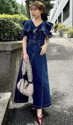 LILY BROWN デニムフリルワンピース　タグ付き