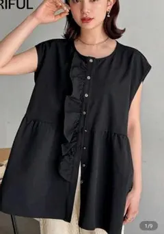SHEIN　フリル付きブラックベスト L