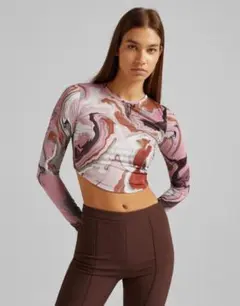 Bershka マーブル柄 クロップドトップスのサムネイル