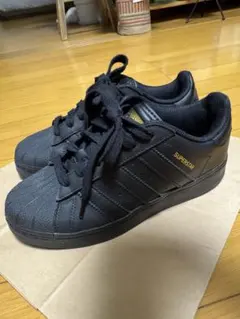 【極美品】アディダス スーパースター 24.5cm 金ベロ オールブラック