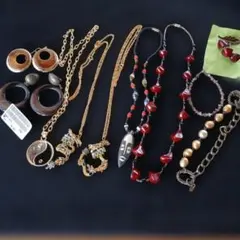 ファッションアクセサリーまとめ売りネックレス ピアス イヤリング ブレスレット等