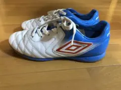 サッカーシューズ アンブロ トレーニングシューズ