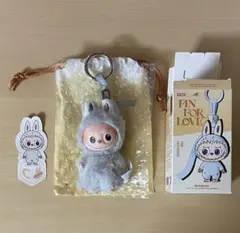 ラブブ PIN FOR LOVE シリーズ ぬいぐるみペンダント イニシャル C