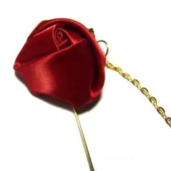 バラ　薔薇　チェーン付き　ラペルピン　コサージュ　バッジ　赤色　ローズ