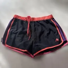 adidas ショートパンツ 黒/ピンク/紫