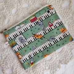 ファスナーポーチ ユキエモン499 ハンドメイド - メルカリ