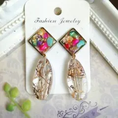 カラフルビーズのファッションピアス/イヤリング(ハンドメイド)