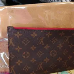 Item thumbnail for item 1845a9ea-59c5-421f-ac3c-bbf4b49c7ef4